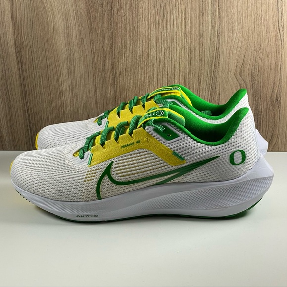 Nike Zoom Pegasus 40 Oregon Ducks Green DZ5979-100 Men's Size 9.5 - Picture 4 of 10